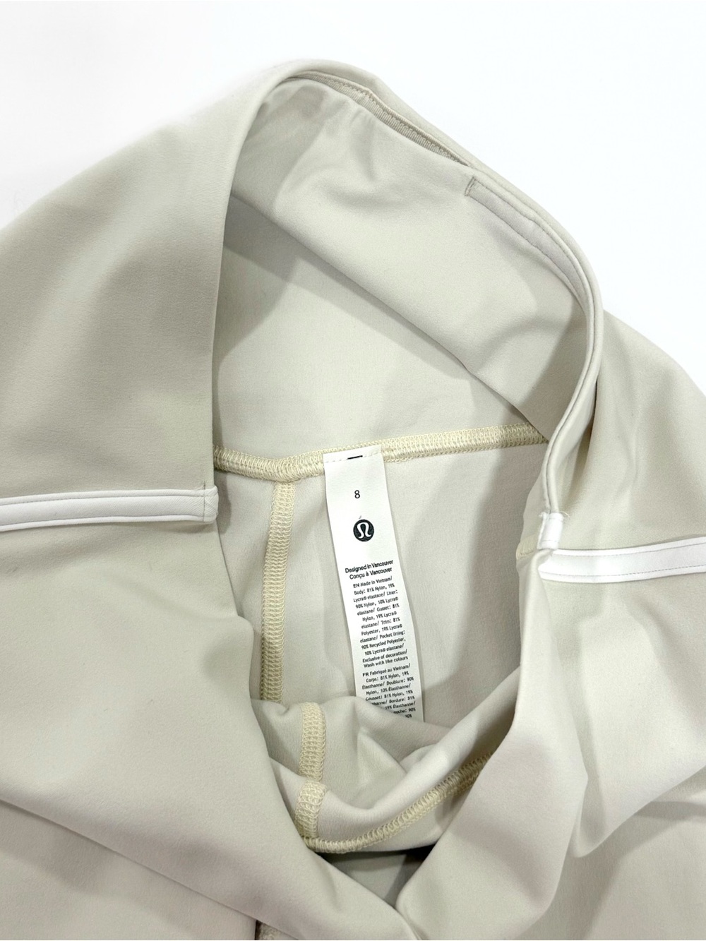 Lululemon athletica High-Rise Bike Shorts with Side Stripe in Bone | Size 8 - Picture 4 of 8